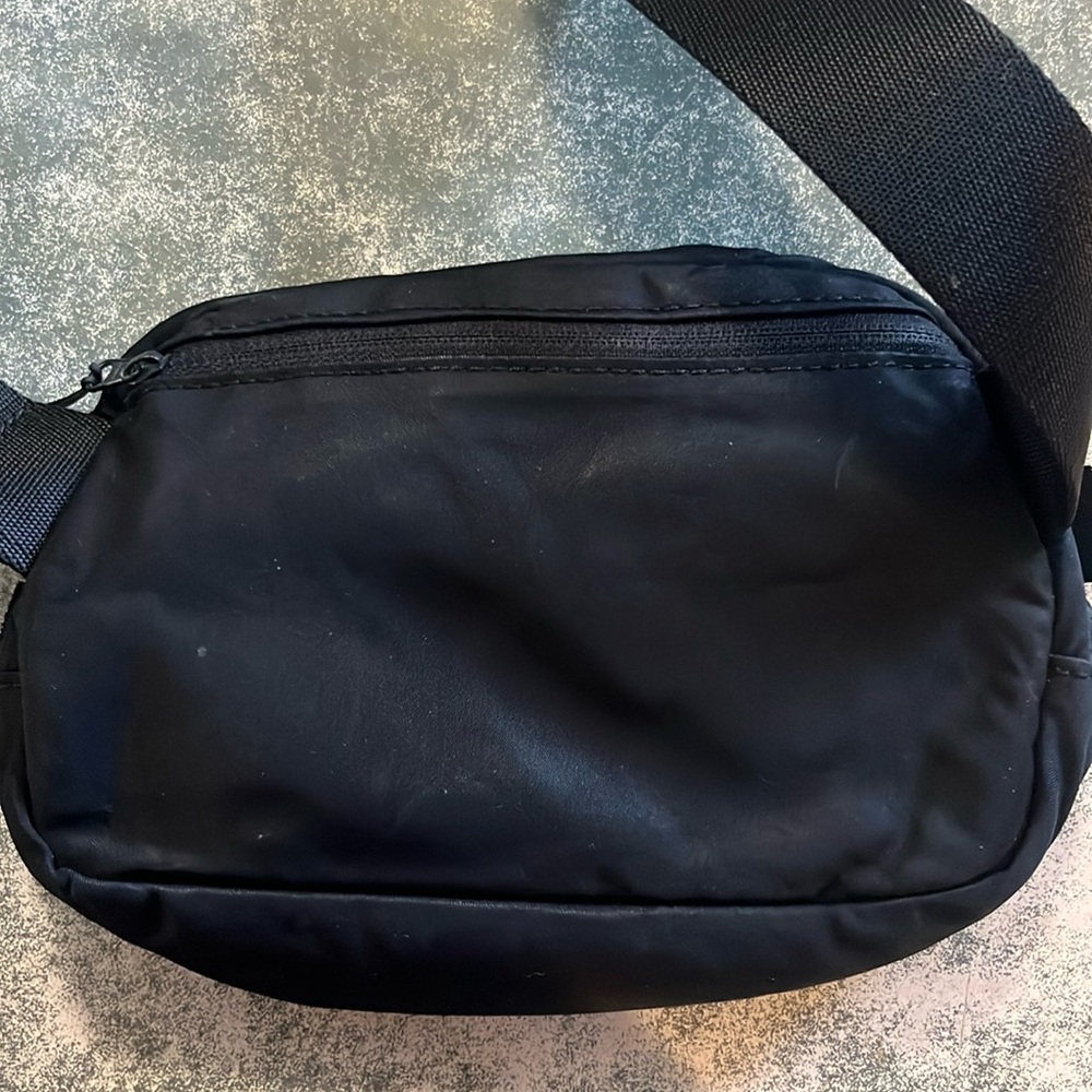 lululemon athletica Black Belt Bag - Picture 2 of 7